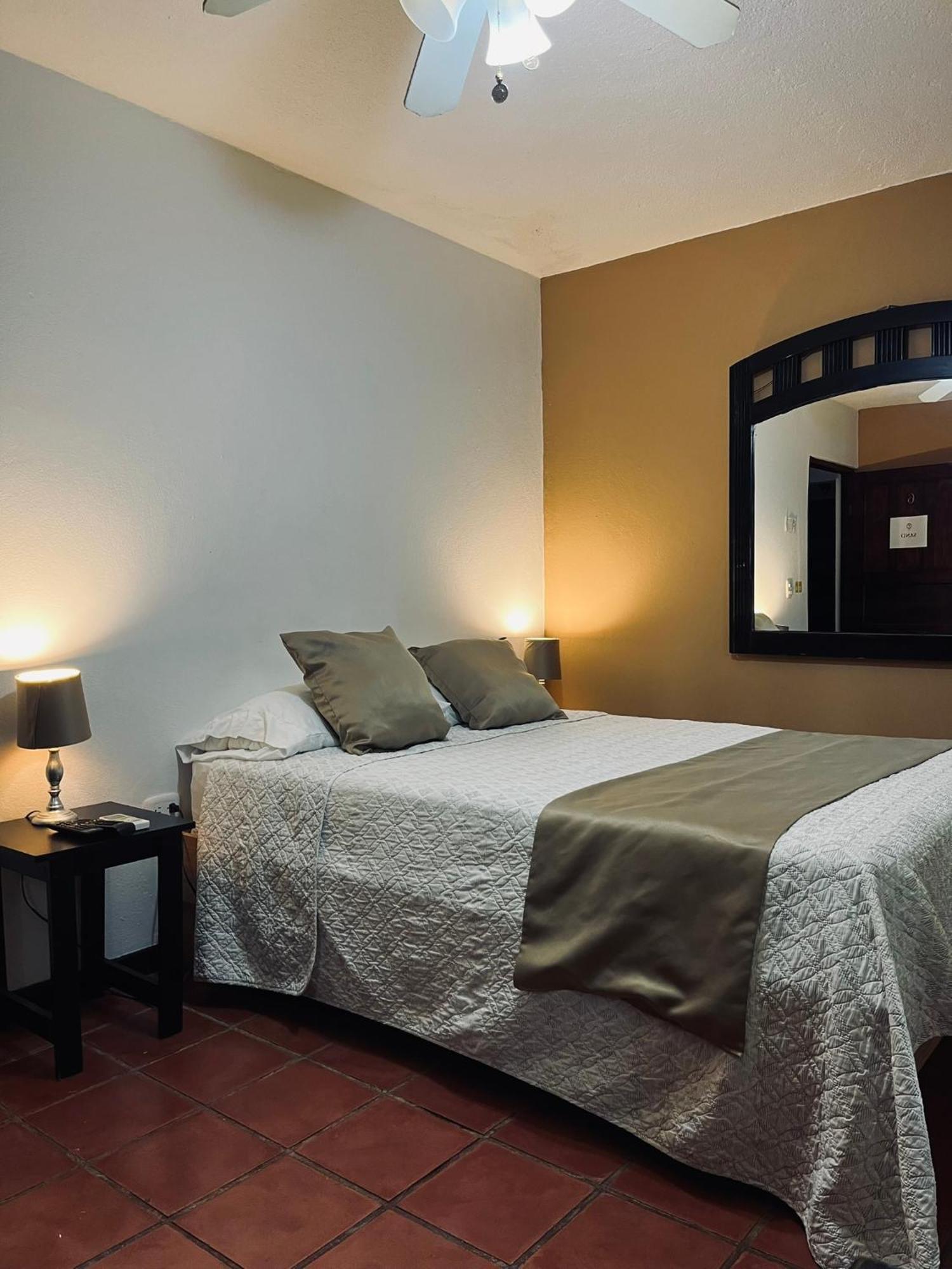 Siwo Art Guesthouse Playa Ocotal Esterno foto